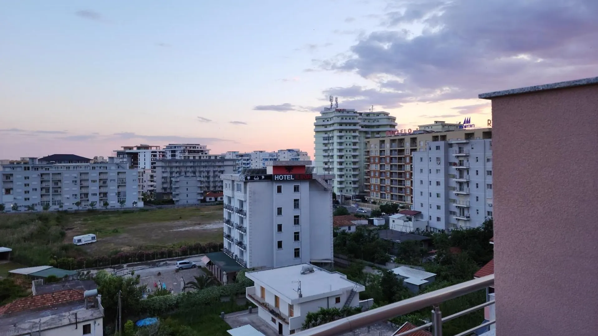 Shëngjin Hotel And Apartments Besniku אלבניה